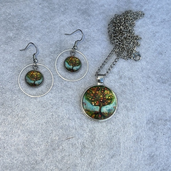 22305 Tree of Life Earrings and Necklace - Picture 2 of 6